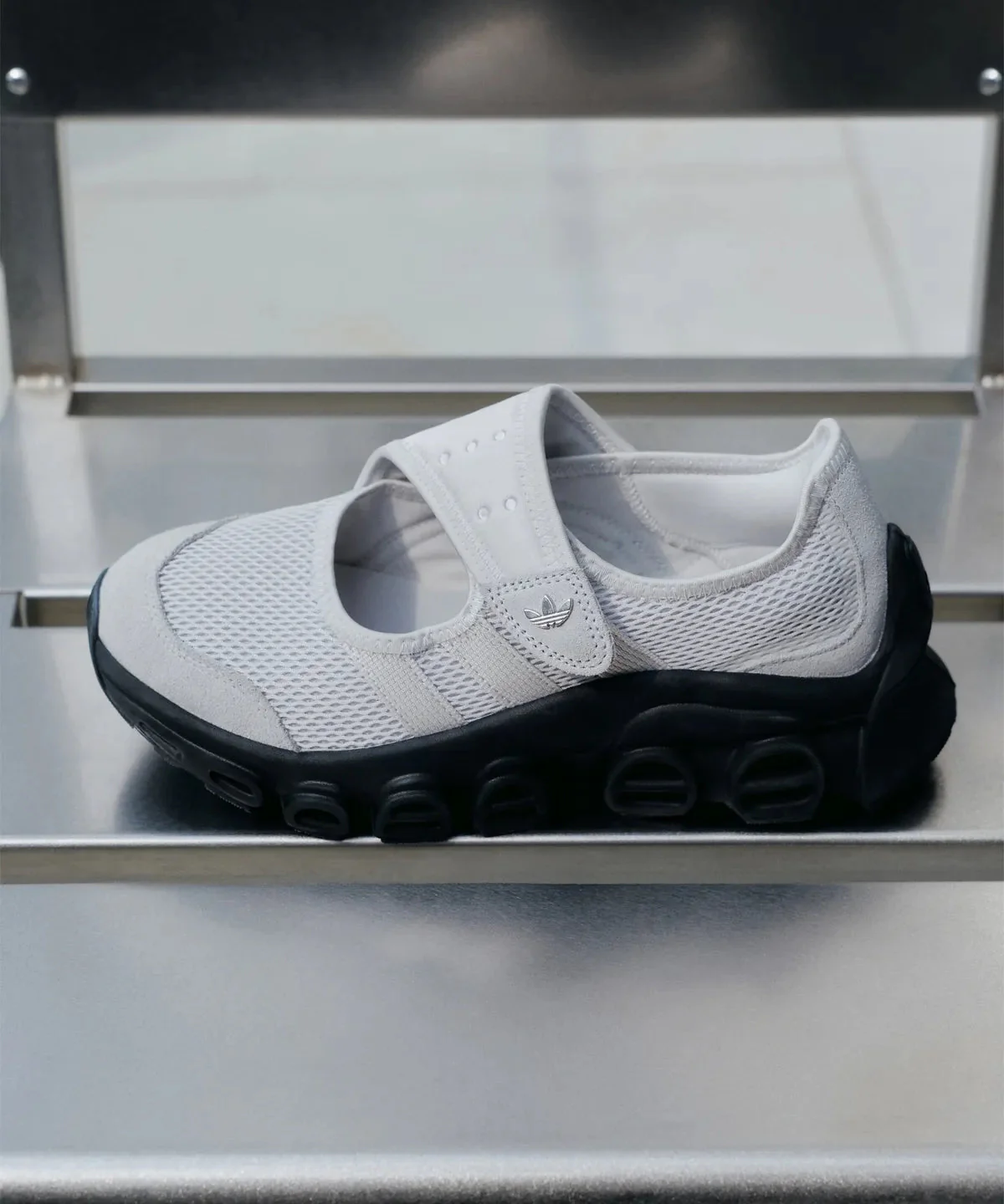 ADIDAS ADIFOM MEGAJANE - Image 3