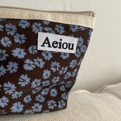 Aeiou Basic Pouch (L size) Blue Flower and Brown Corduroy - Image 2