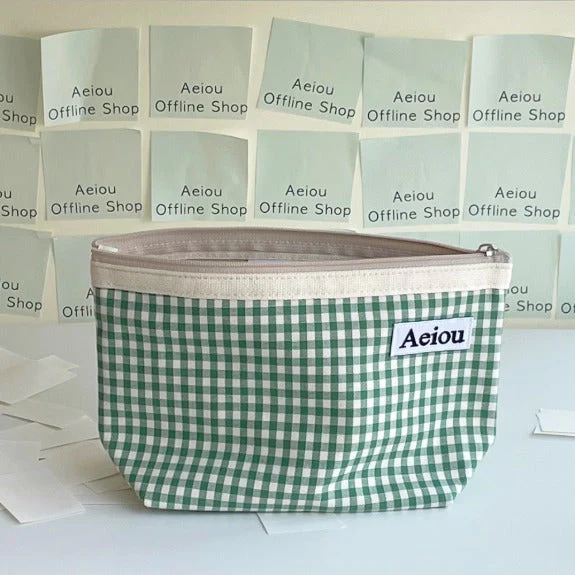 Aeiou Basic Pouch (L size) Spring green check