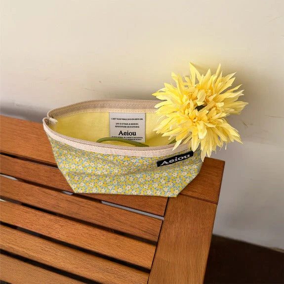 Aeiou Basic Pouch (L size) Tiny Wild Flower Lemon