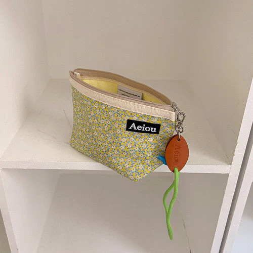 Aeiou Basic Pouch (L size) Tiny Wild Flower Lemon - Image 2