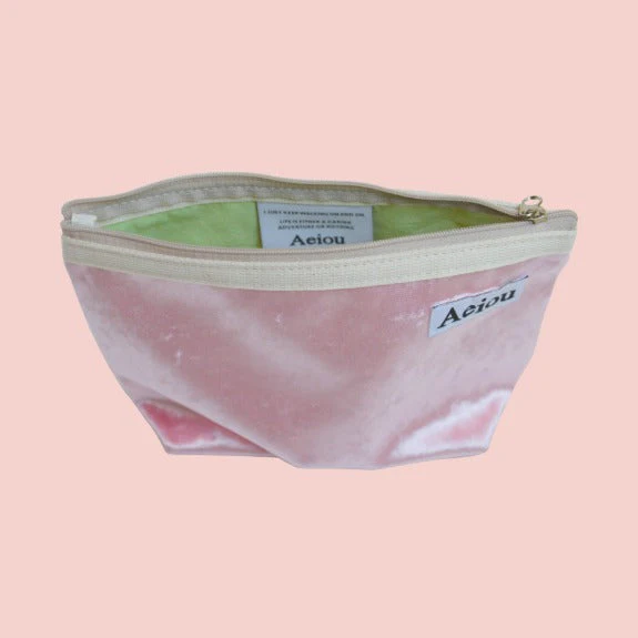Aeiou Basic Pouch (L size) Velvet Pink Flower