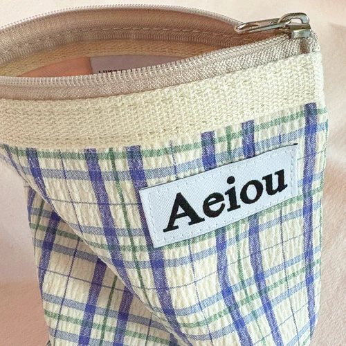 Aeiou Basic Pouch (M size) Afternoon Rain Check - Image 2