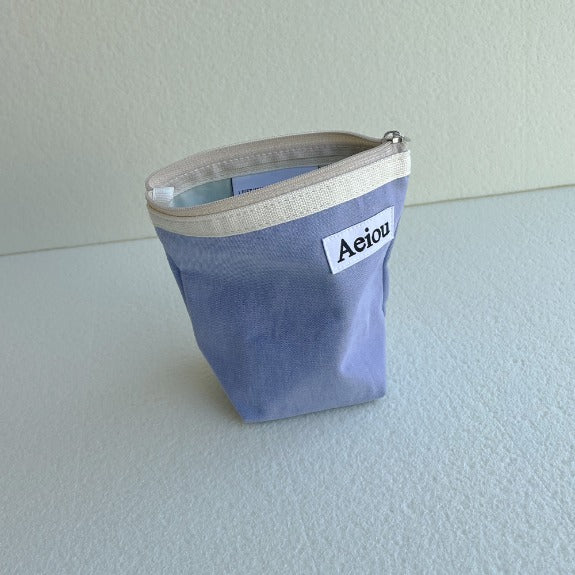 Aeiou Basic Pouch (M size) Blueberry