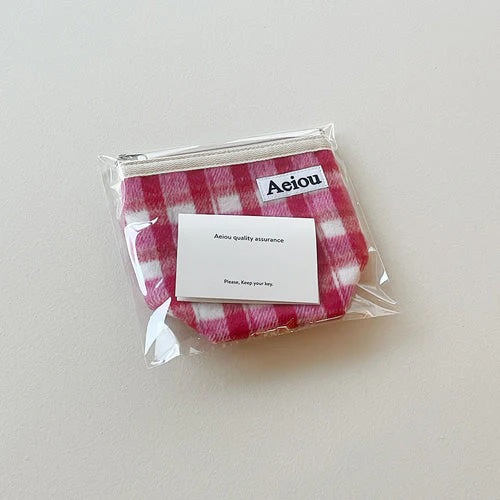 Aeiou Basic Pouch (M size) Carpet Red Pink Check - Image 4