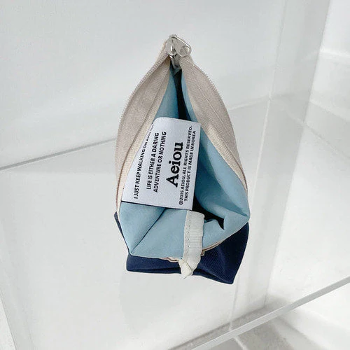 Aeiou Basic Pouch (M size) Indigo blue - Image 3