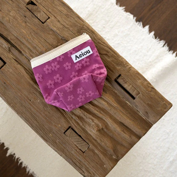 Aeiou Basic Pouch (M size) Jelly Flower Raspberry