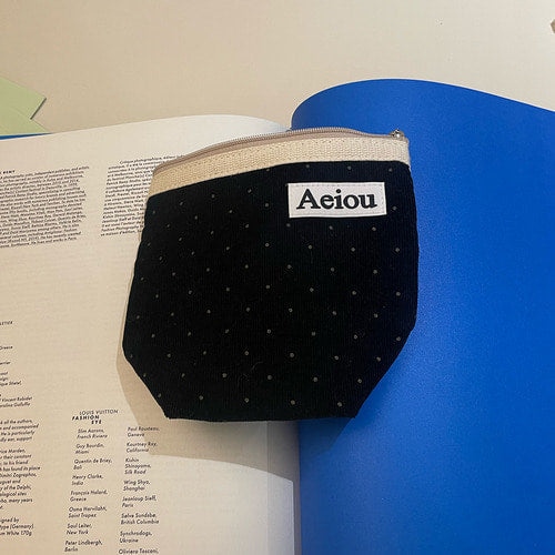 Aeiou Basic Pouch (M size) Little Dot Black - Image 2