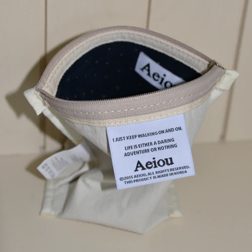 Aeiou Basic Pouch (M size) Little Dot Navy - Image 2