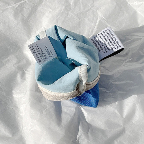 Aeiou Basic Pouch (M size) Pado Blue - Image 4