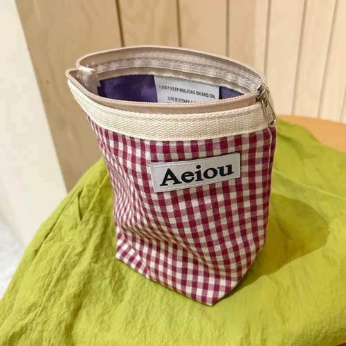 Aeiou Basic Pouch (M size) Pudding Check Plum - Image 2