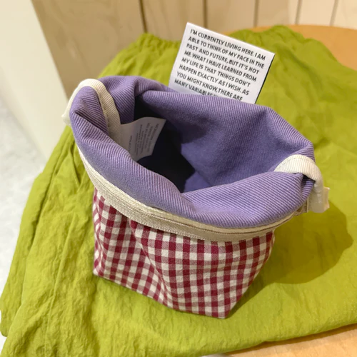 Aeiou Basic Pouch (M size) Pudding Check Plum - Image 3