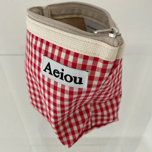 Aeiou Basic Pouch (M size) Red Ginghamcheck - Image 2