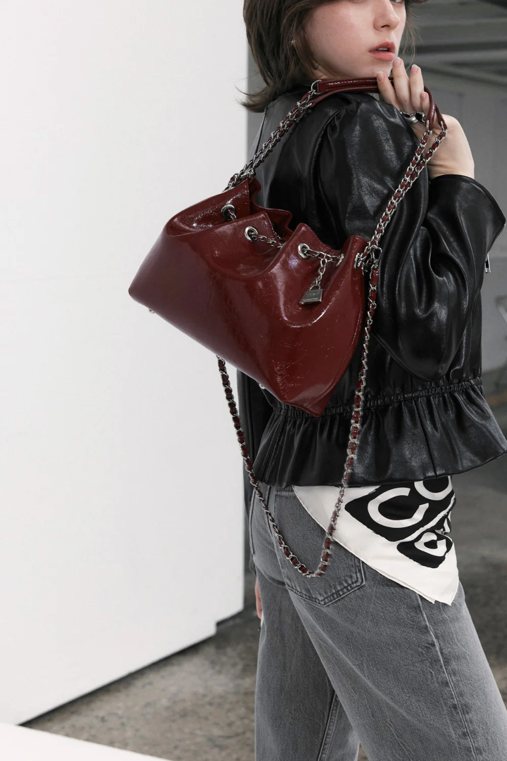 Cardinal Red Dimmie bag - Image 2