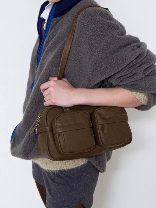 FINDKAPOOR TWIN POCKET SHOULDER BAG 27