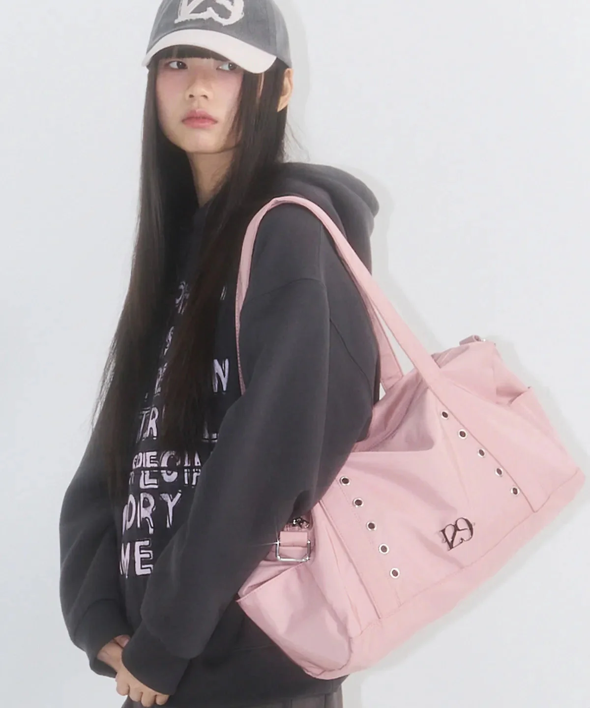 ILLIGO UTILITY DUFFLE BAG