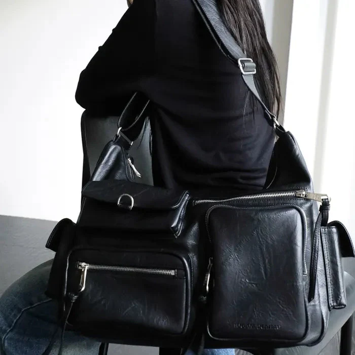 IUGAMAKARAS Multi Pocket Leather Bag - Image 3