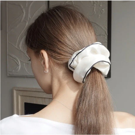 JUSTLOVER It Was Love Scrunchie - Image 3