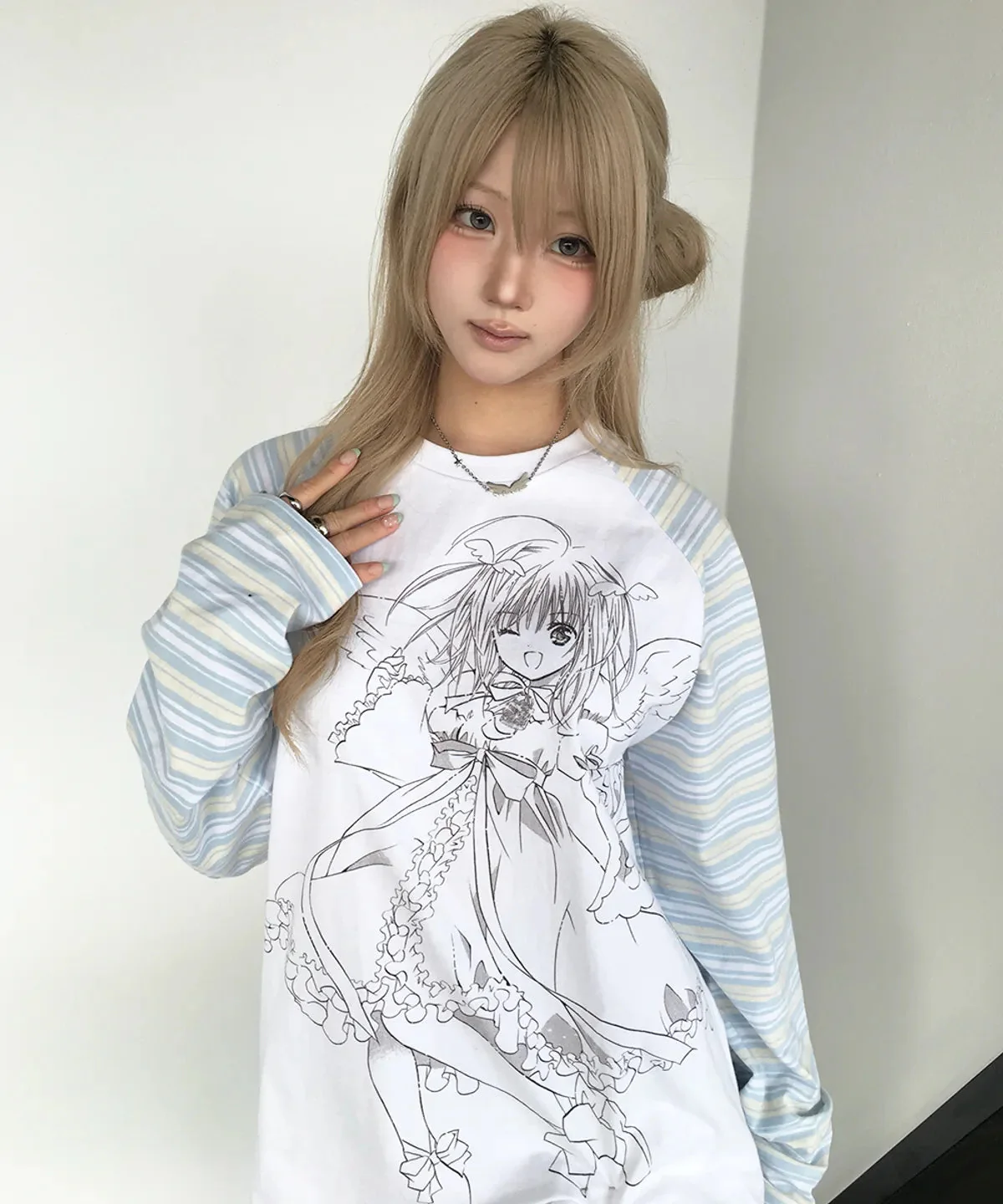 [LUVISTRUE X SHUGO CHARA!] RAGLAN LONG SLEEVE - Image 2