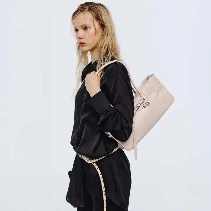 MARGESHERWOOD GRANDMA USED SHOULDER BAG