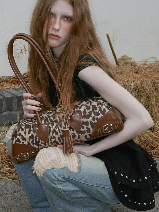 NOT KNOWING Belted Bohem Bag - Image 3
