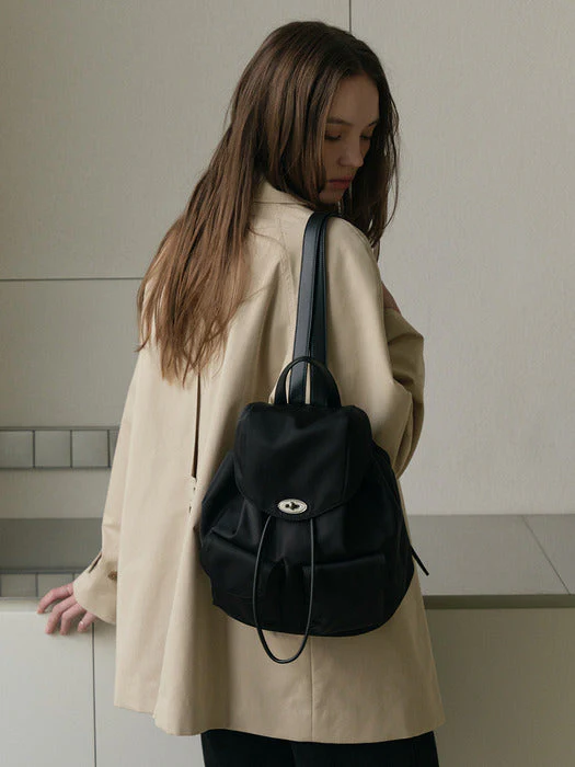 OSTKAKA CLASSIC TURN LOCK BACKPACK