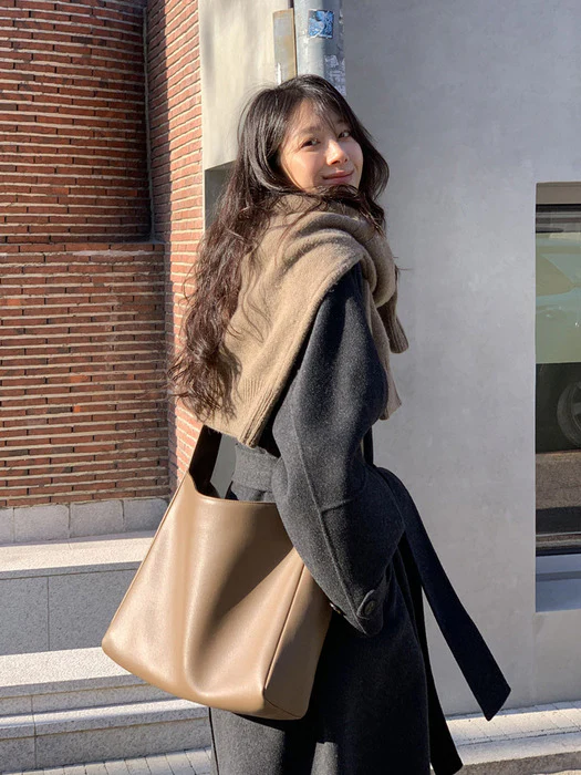 ROH SEOUL Trove bag - Image 2