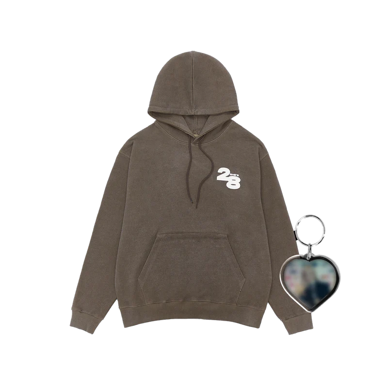 ROSE - SHE'S 28 HOODIE (PINK) (+PHOTO KEYRING) - Image 2