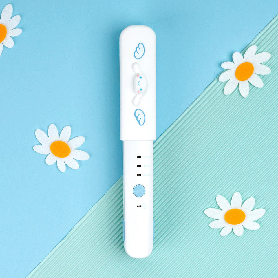 ROYCHE Sanrio Wireless Mini Flat Iron - Image 4