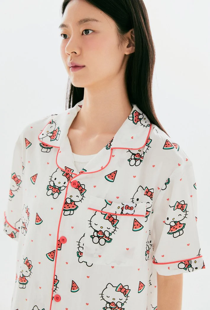 [SPAO X Hello Kitty] Short-Sleeve Pajamas Set