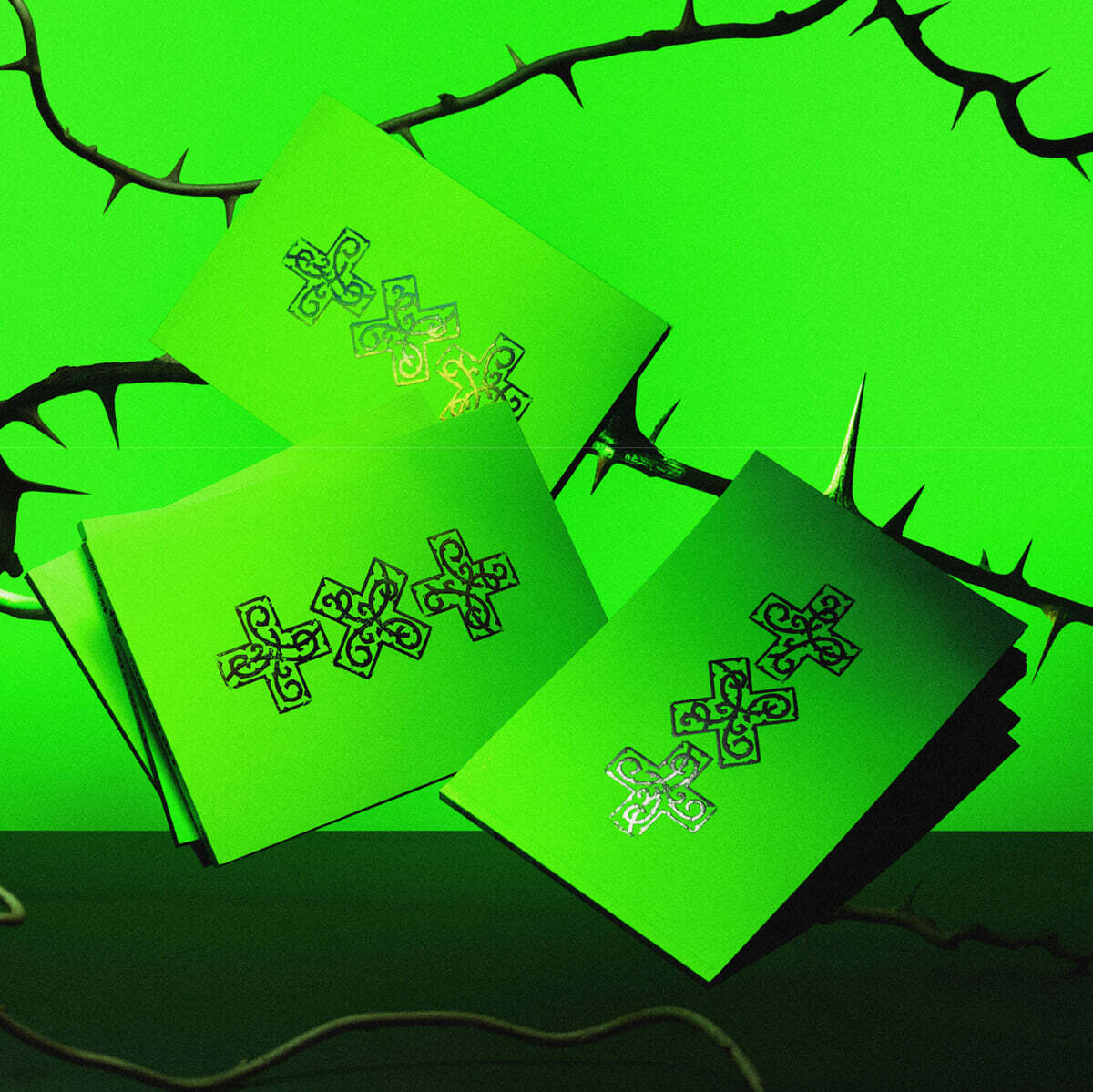 TOMORROW X TOGETHER - 8th Mini Album A MOMENT OF STILLNESS IN THE THORNS (THORN Ver.)